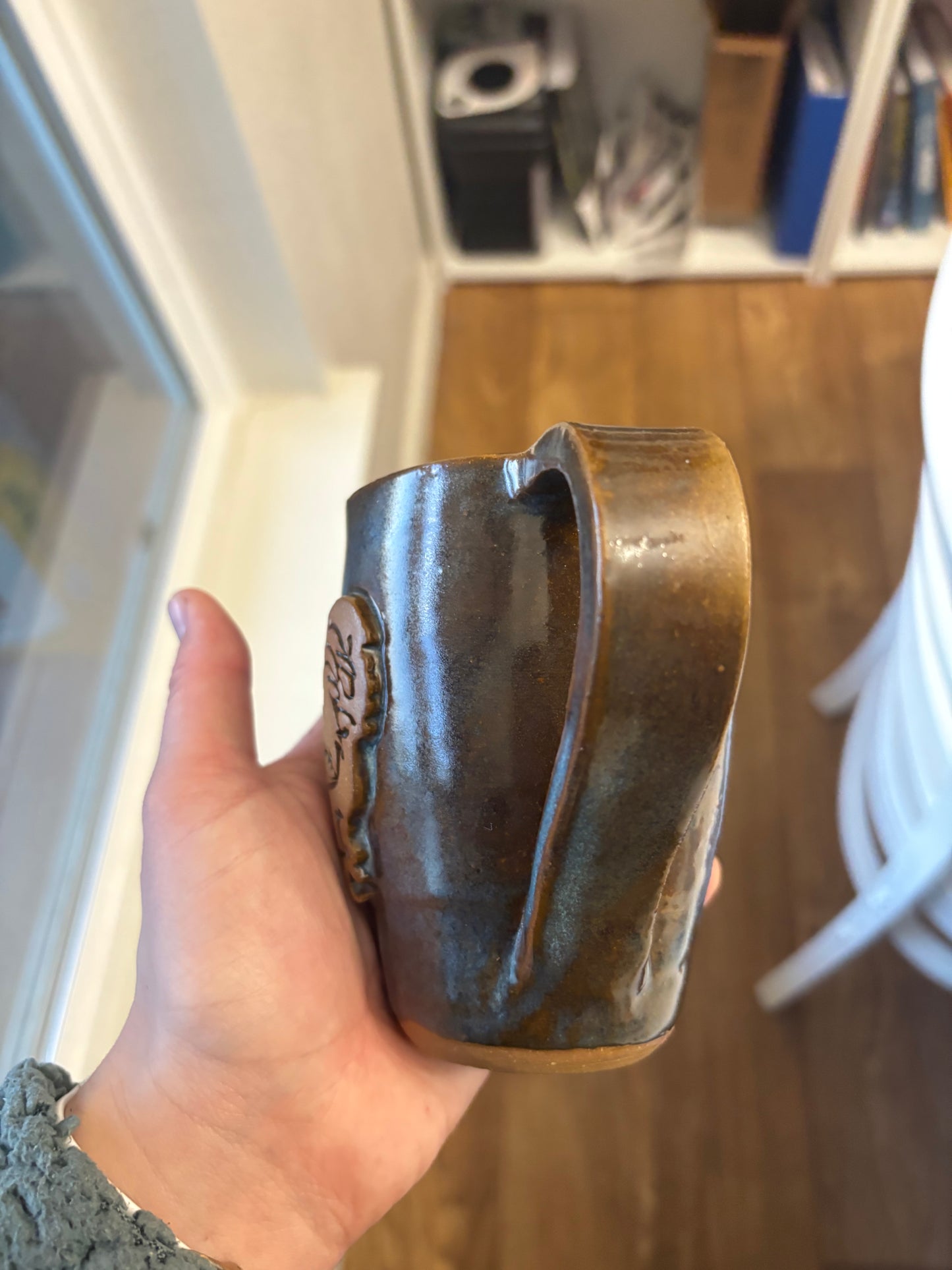 “Eleanor May” Azure & Brown Chicken Mug
