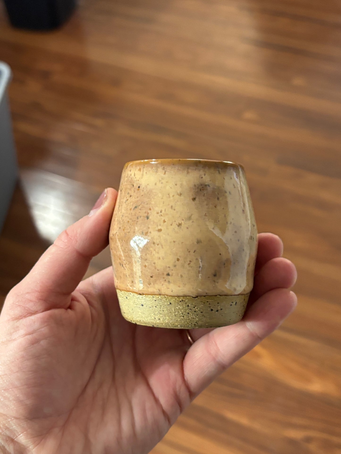 Mama/Dandelion/Mini Bud Vase - Carmel Latte Lady