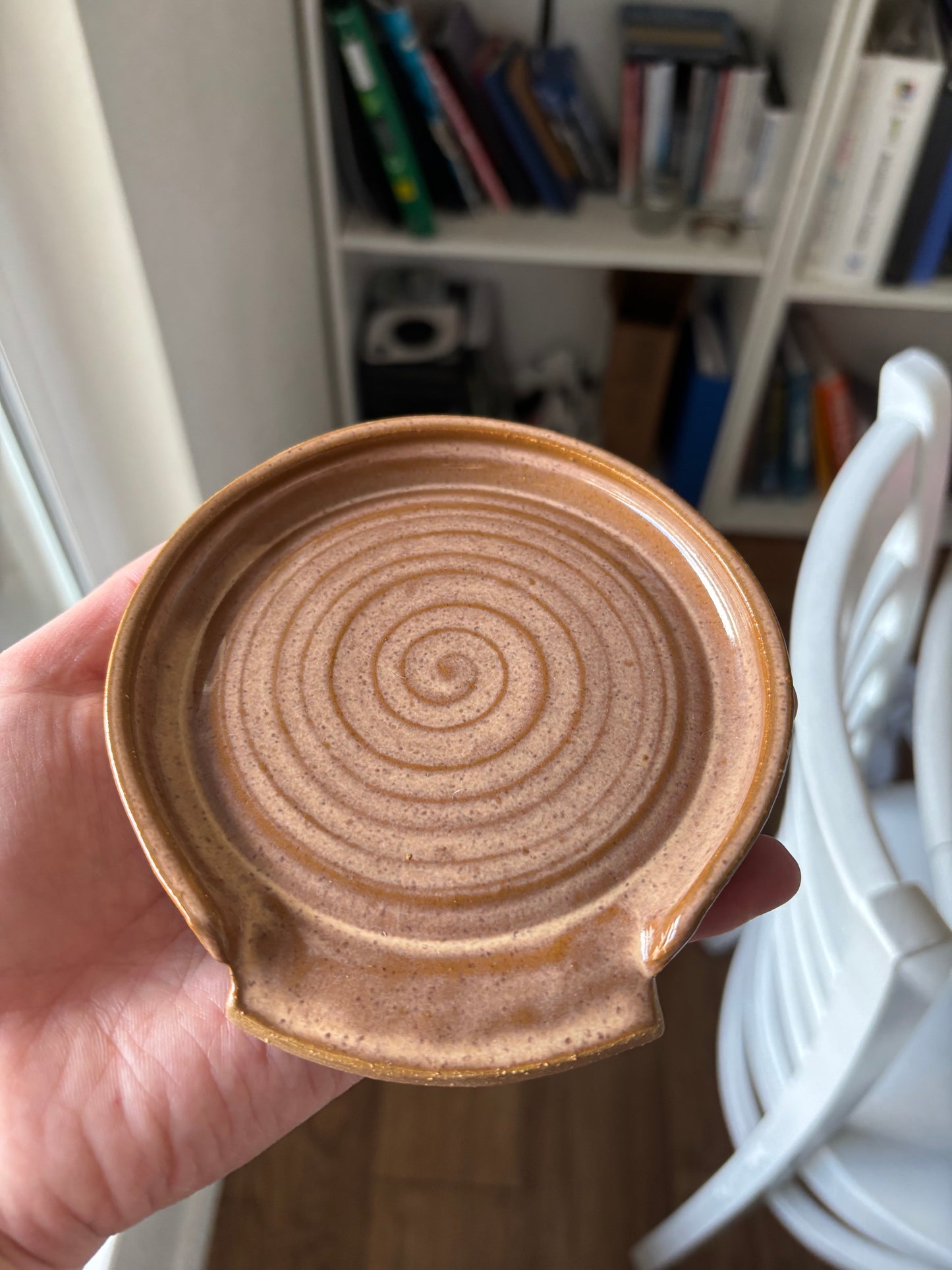 Carmel Latte Swirled Spoon Rest