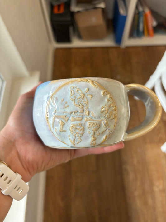 “Meadow” Floral Mug ~9oz
